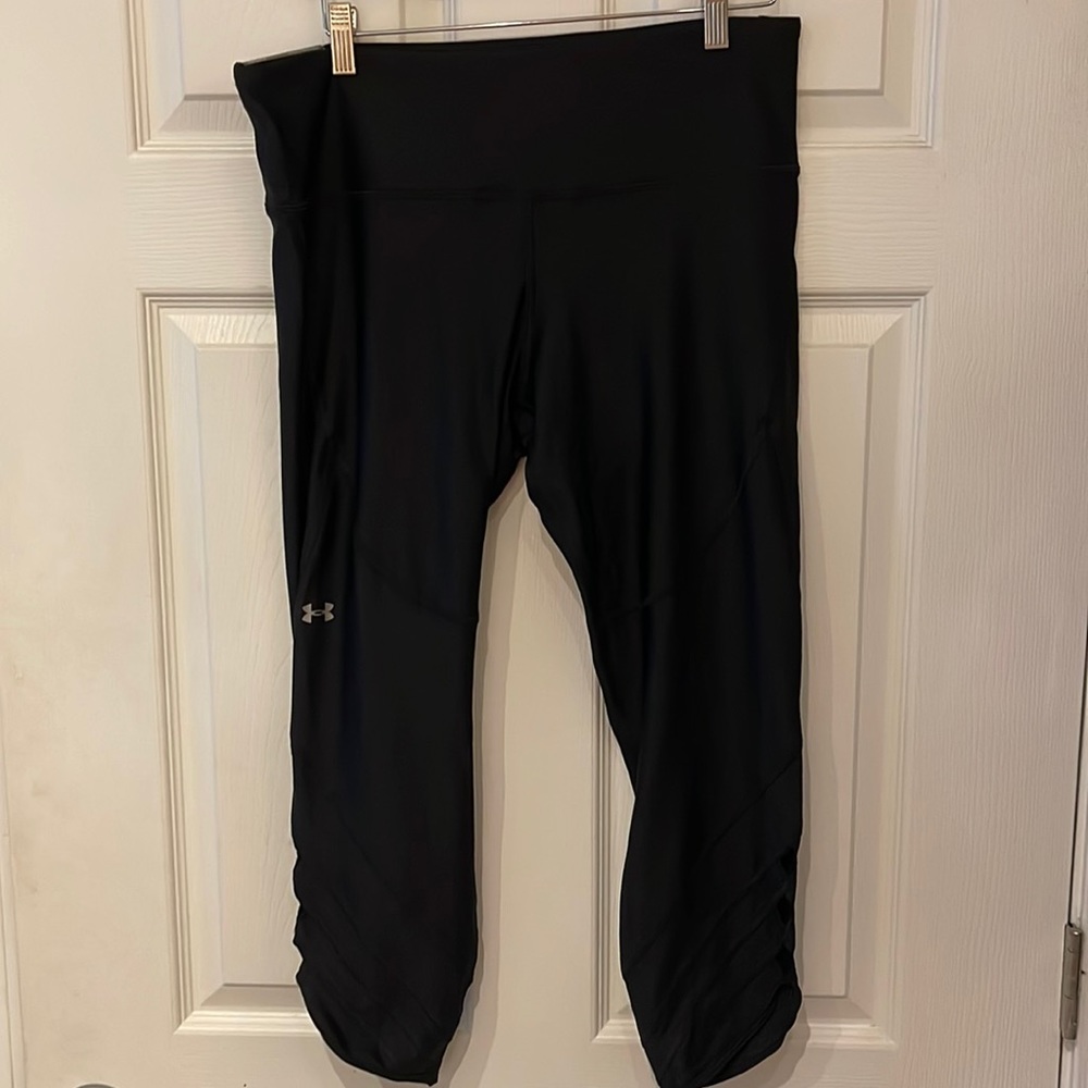 Under Armour NWT compression tights 7/8 length XL